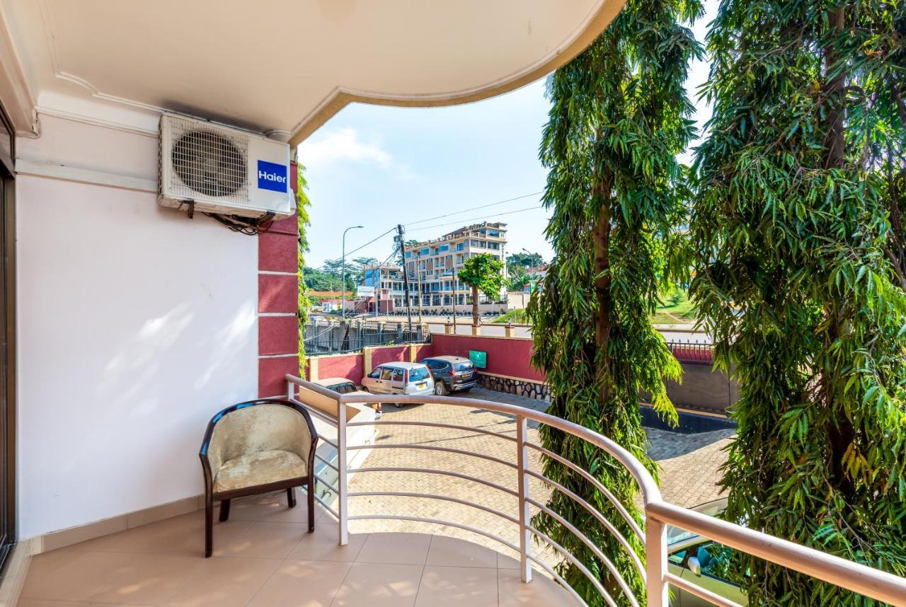 Entebbe Traveller'S Hotel Esterno foto