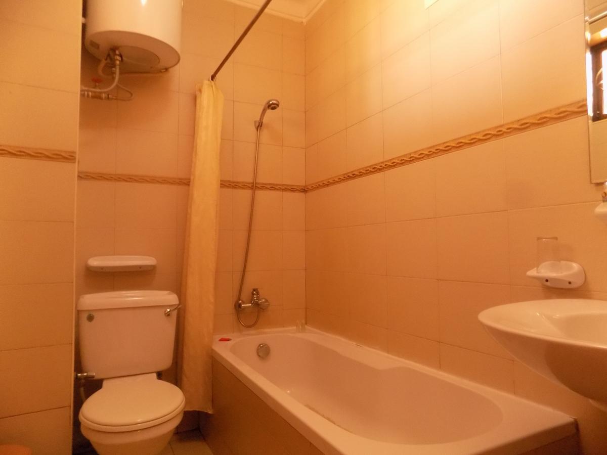Entebbe Traveller'S Hotel Esterno foto